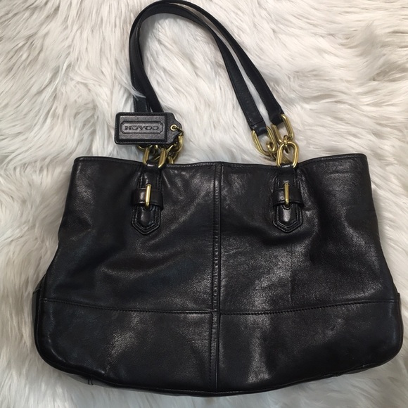 Coach Handbags - Coach Chelsea leather bag